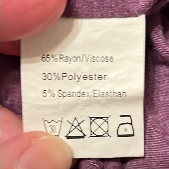 "Be Kind" Tee Shirt in Purple, Size Small, GUC - Picture 11 of 13